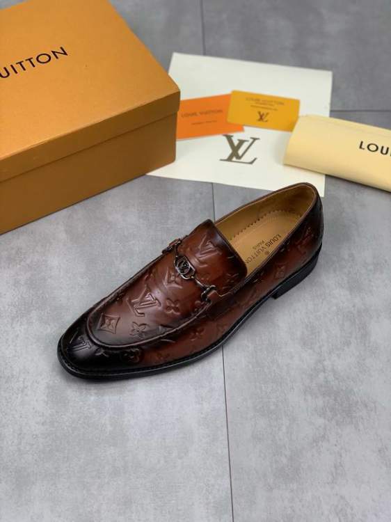 Picture of Louis Vuitton Shoes _SKULVsz38-442Cn063913895